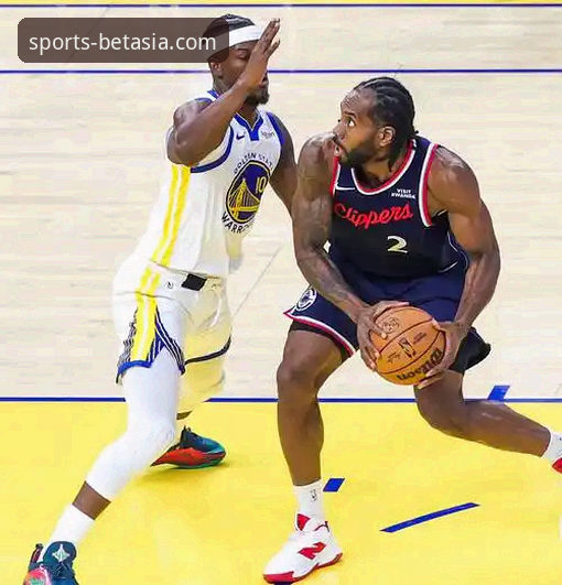 亚洲体育赛事直播功能详解 NBA赛事解读与体育投注平台实战教程——从快船失利看数据分析重要性
